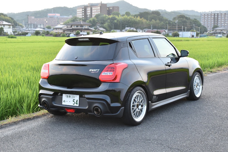 スイフトスポーツのBBS LM・BBS・zc33s・スイフトスポーツ・橋本コーポレーションに関するカスタム事例の投稿画像4枚目