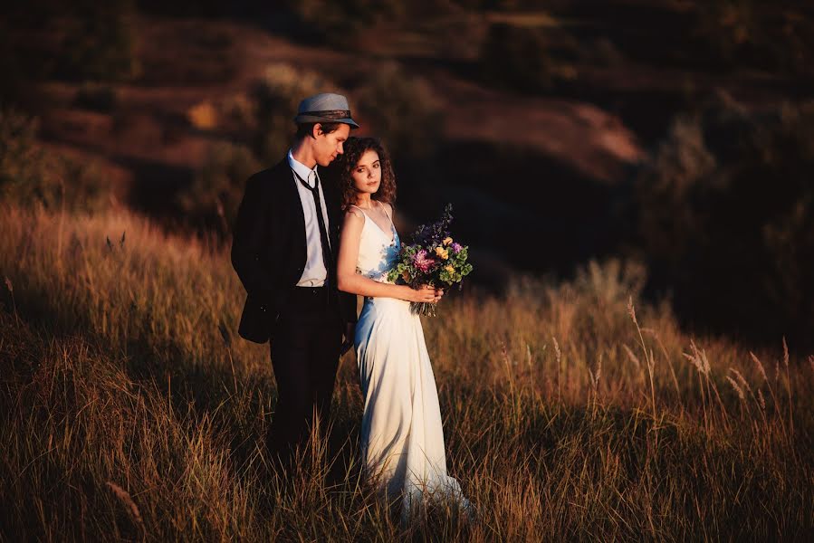 Fotógrafo de casamento Sergei Bondarev (mockingbird). Foto de 5 de junho 2016