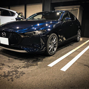 MAZDA3