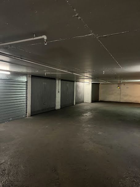 Vente parking  12 m² à Paris 10ème (75010), 40 000 €