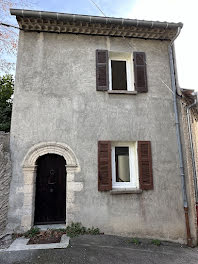 maison à Saint-Michel-l'Observatoire (04)