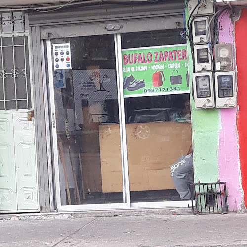 Opiniones de Búfalo Zapateria en Quito - Zapatería