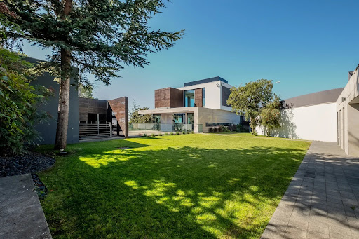 Maison avec jardin et terrasse 3