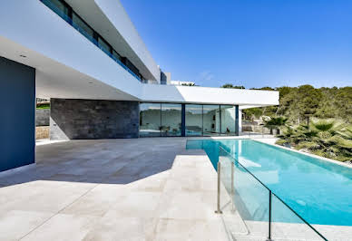 Property with pool 16