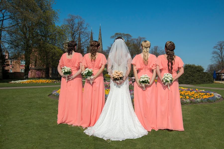 Fotógrafo de casamento Marc Osborne (marctakespicture). Foto de 2 de julho 2019