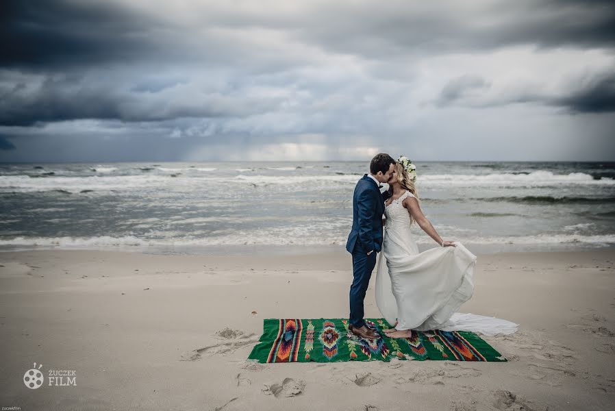 Wedding photographer Aleksander Żukowski (zuczekfilm). Photo of 2 April 2020