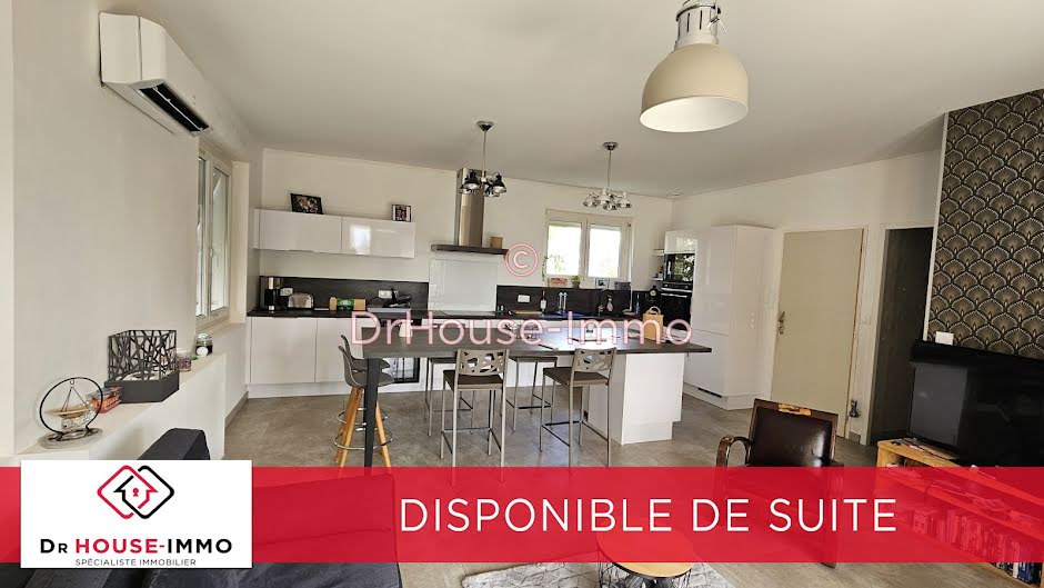 Vente maison 4 pièces 87 m² à Niort (79000), 208 950 €