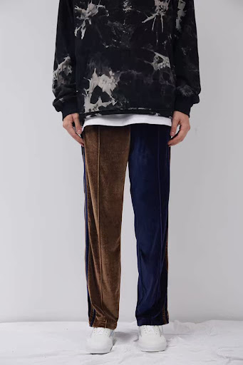 Title 2, Velvet color matching loose mens straight casu...