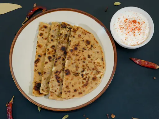 Paneer Paratha Thali