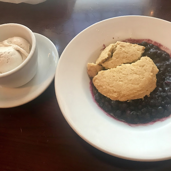 GF berry cobbler