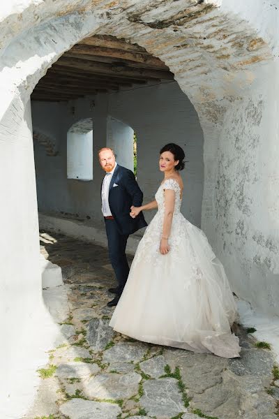 Wedding photographer Kostas Kroustallis (kroustallisphoto). Photo of 19 June 2019