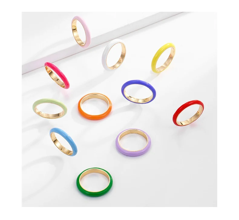 Anello arcobaleno con smalto stile Ins, un accessorio alla moda per aggiungere colore e vivacità al tuo look quotidiano con stile.