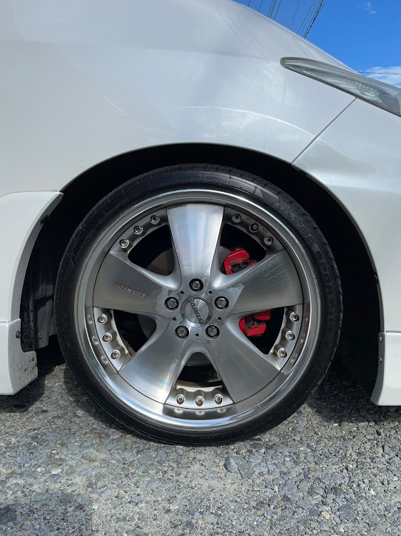 エスティマのフォロワーさんに感謝・コロナウイルスに負けるな !!・熱中症に気をつけて!!・車高調整・ファミリー仕様車高に関するカスタム事例の投稿画像2枚目