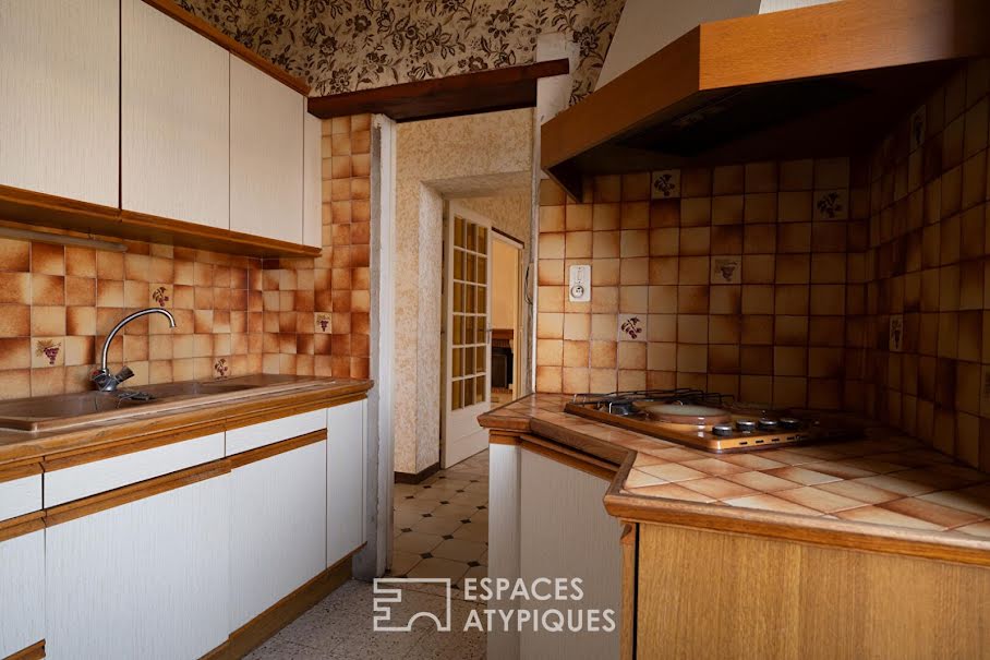 Vente maison 6 pièces 115 m² à Parcé-sur-Sarthe (72300), 175 000 €