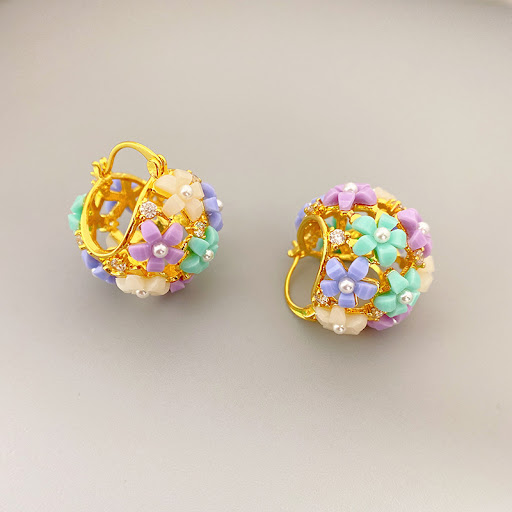 Title 3, Small Flower Style Personalized Spherical Earri...