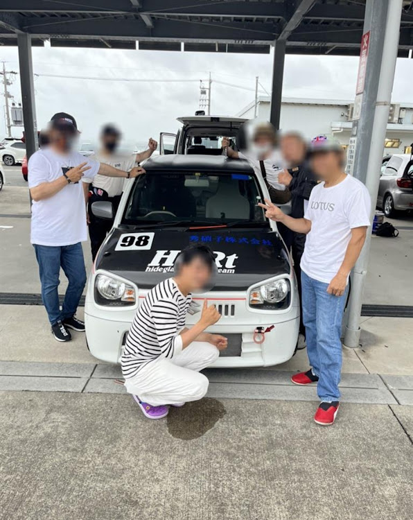 RX-8のスパ西浦モーターパーク・ガマフォルニア・K耐久レース・アルト改に関するカスタム事例の投稿画像9枚目