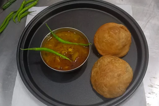 Khasta Kachori With Aloo Tamatar