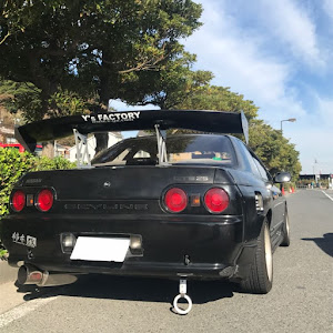 スカイライン R32