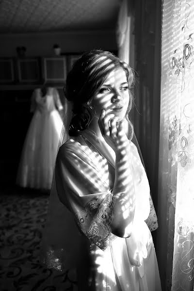 Wedding photographer Elena Raevskaya (leonflo). Photo of 18 January 2017