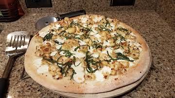 Jan's White Pizza