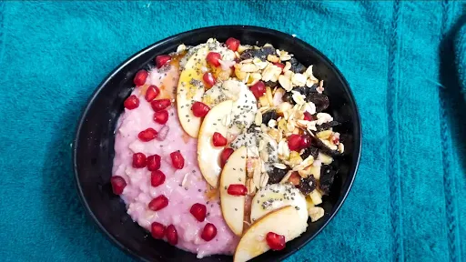 Strawberry Oatmeal Bowl