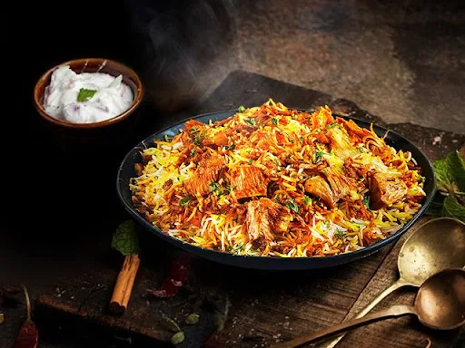 Dum Kathal Biryani [Serves 1]