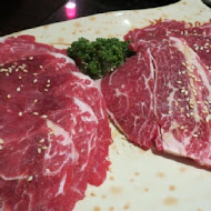 石頭日式炭火燒肉(永康-尊貴館)