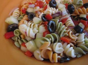 Rachelle's Never Dry Pasta Salad