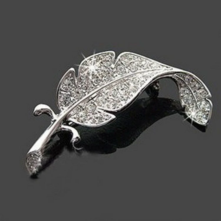 Broche de hoja con taladro completo, dulce y brillante, adorno perfecto para ropa y complementos, añade un toque elegante.