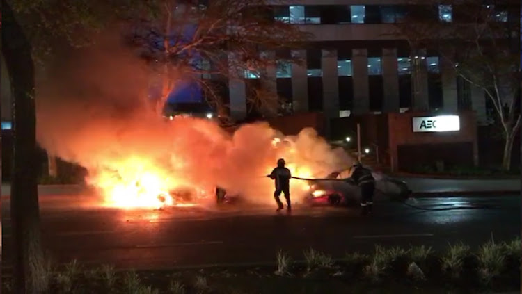 Sandton resembled a war zone as police fired stun grenades to clear the streets‚ which were occupied by taxi drivers carrying weapons and petrol bombs.
