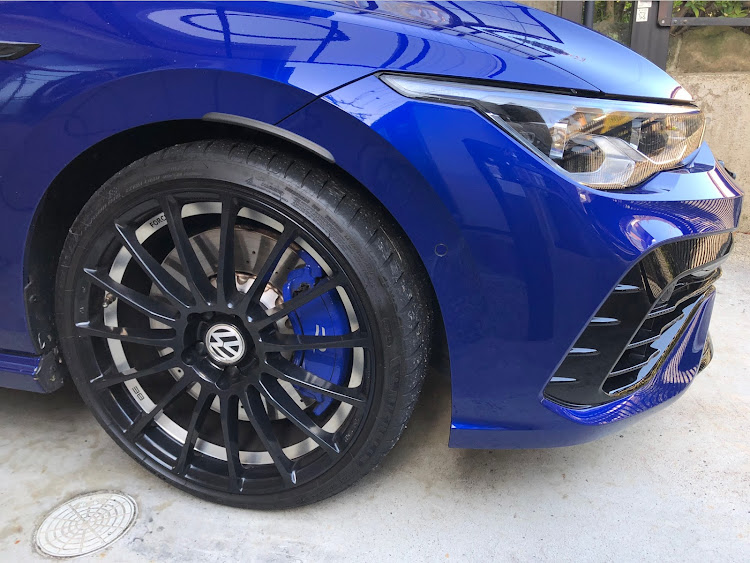 ゴルフ RのTuning Evolution B.L.K・ネットワークDIYインストール・プログラミング・コーディング・リスクに関するカスタム事例の投稿画像1枚目