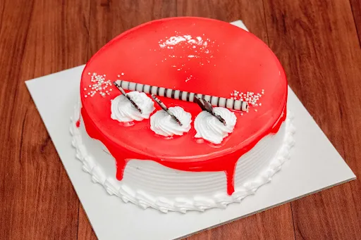 White Choco Strawberry Cake [500 Grams]