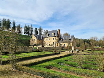 manoir à Laval (53)