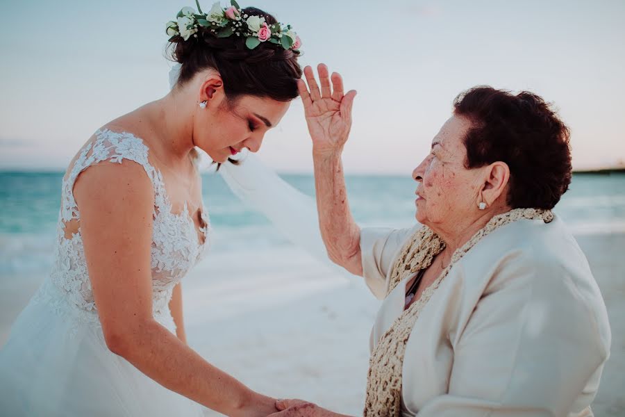 Wedding photographer Andrea Guadalajara (andyguadalajara). Photo of 11 December 2018