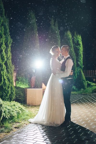 Wedding photographer Maksim Kovalevich (kevalmax). Photo of 11 October 2018