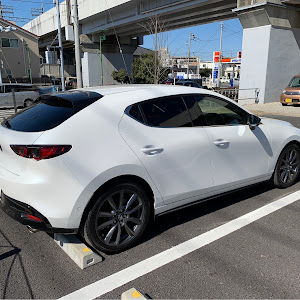 MAZDA3