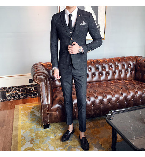 Title 10, Slim-fit three-piece suit with a dark pattern. ...