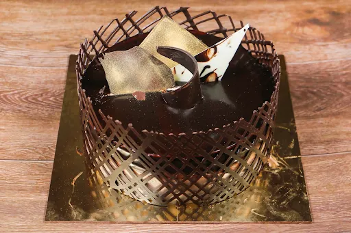 Chocolate Basket Cake