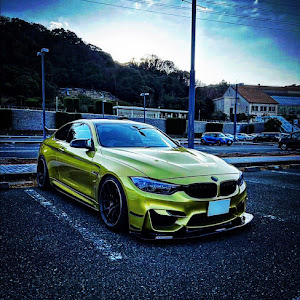 M4 クーペ F82