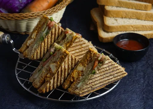 Punjabi Club Grilled Sandwich