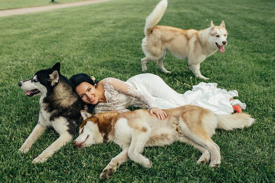 Wedding photographer Rafkat Shakirov (rafkat). Photo of 11 June 2015