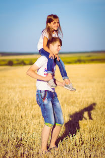 Fotografo di matrimoni Irina Vonsovich (clover). Foto del 28 ottobre 2015