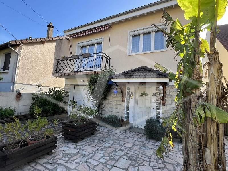 Vente maison 6 pièces 123 m² à Combs-la-Ville (77380), 345 000 €