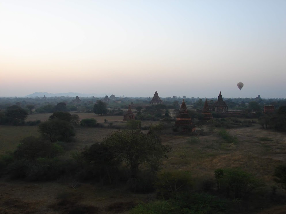 Golden Eagle Ballooning - bagan