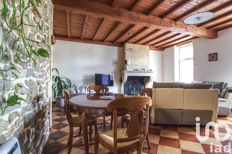 Vente maison 6 pièces 147 m² à Cérons (33720), 282 000 €