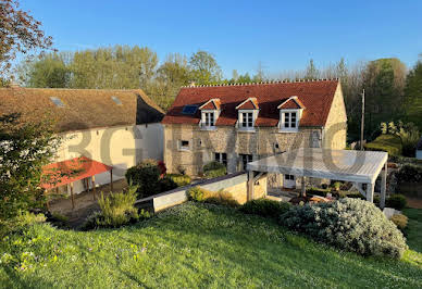 House with pool and terrace 17