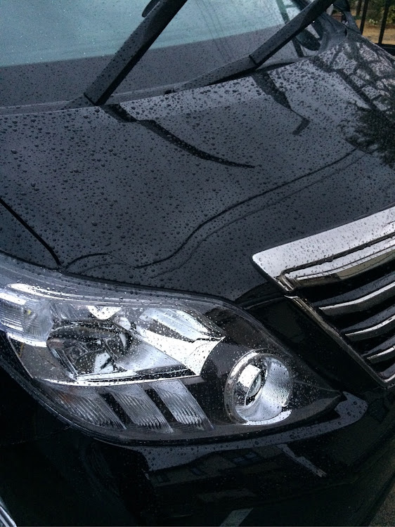 アルファードの洗車・雨・スパシャン・森高千里・エムズガレージに関するカスタム事例の投稿画像2枚目