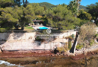 Villa with pool and terrace 3