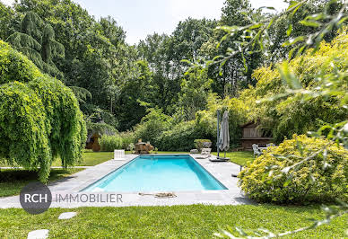 Maison avec piscine et terrasse 4