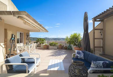 Apartment with terrace 2